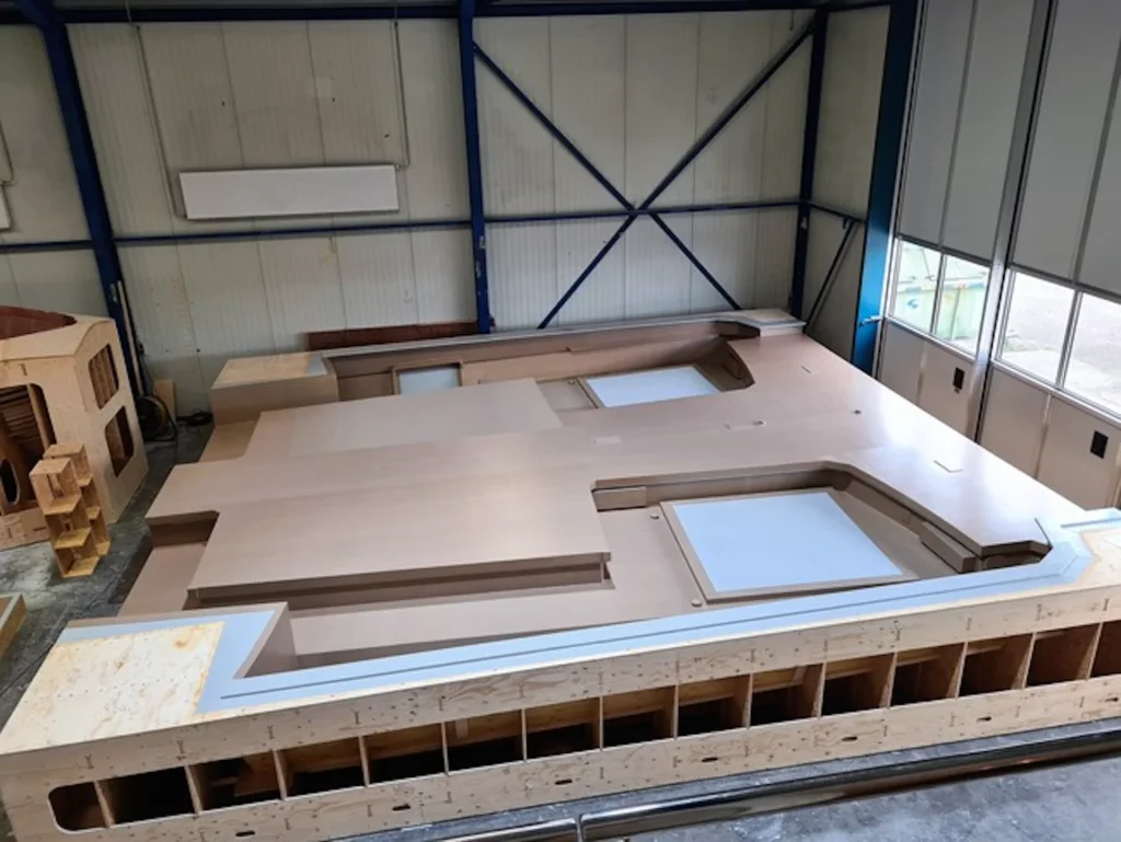 Lightweight mold on a wooden construction frame